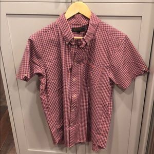 Short sleeve Ben Sherman plaid shirt. Nice details